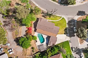 134 W Broadbent, Riverside, CA 92507 - Photo 40