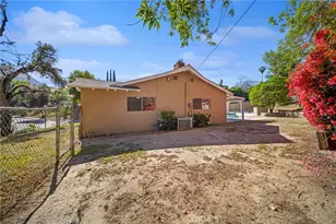 134 W Broadbent, Riverside, CA 92507 - Photo 38