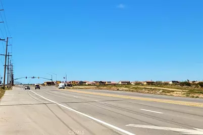 5 Palmdale, Adelanto, CA 92301 - Photo 22