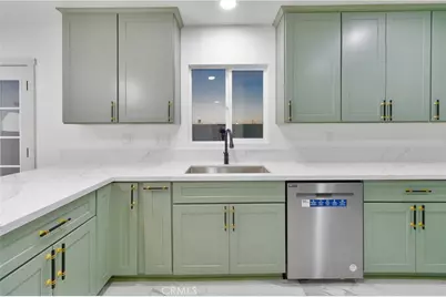 7804 Peacock, Highland, CA 92346 - Photo 6