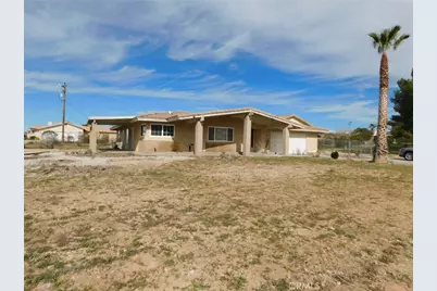 16420 Malahat, Apple Valley, CA 92307 - Photo 2