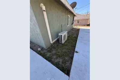 263 N Evans, Banning, CA 92220 - Photo 18