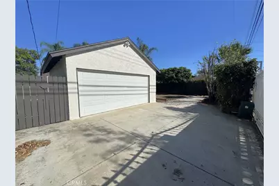 8735 Corbin Avenue, Northridge, CA 91324 - Photo 14