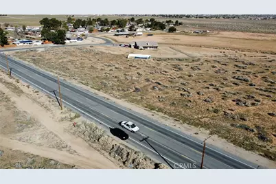 15801 Navajo, Apple Valley, CA 92307 - Photo 2