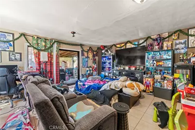 10107 Paloma, Los Angeles, CA 90002 - Photo 22