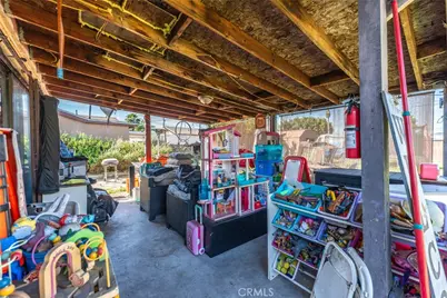 10107 Paloma, Los Angeles, CA 90002 - Photo 32