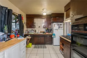 10107 Paloma Ave, Los Angeles, CA 90002 - Photo 18