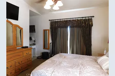 20774 Village Court, California City, CA 93505 - Photo 8