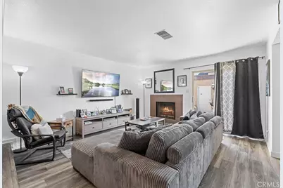 2812 Tuolumne #B, Ontario, CA 91761 - Photo 2