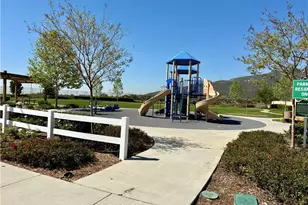 17119 Gray Pine Pl, San Bernardino, CA 92407 - Photo 20