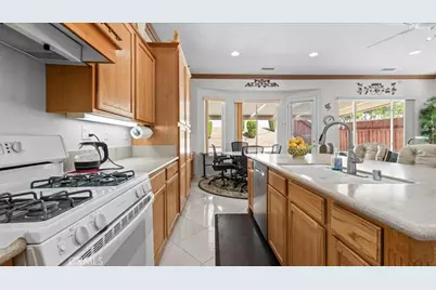 26754 Evergreen Avenue, Murrieta, CA 92563 - Photo 8