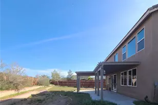 13637 Larkspur Ct, Victorville, CA 92394 - Photo 2