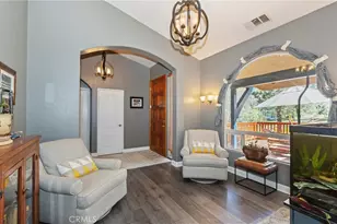 26633 Timberline Dr, Wrightwood, CA 92397 - Photo 8