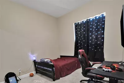 12752 Farmington Street, Oak Hills, CA 92344 - Photo 32