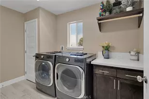 12752 Farmington St, Oak Hills, CA 92344 - Photo 12