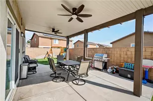 17043 Sugar Hollow Ln, Fontana, CA 92336 - Photo 26