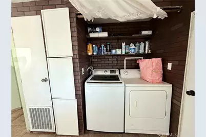 1855 Riverside, Ontario, CA 91761 - Photo 16