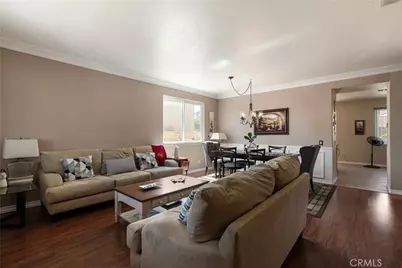 30511 Corsica, Castaic, CA 91384 - Photo 2