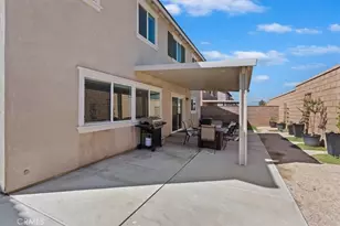 15816 Parry Peak, Fontana, CA 92336 - Photo 32