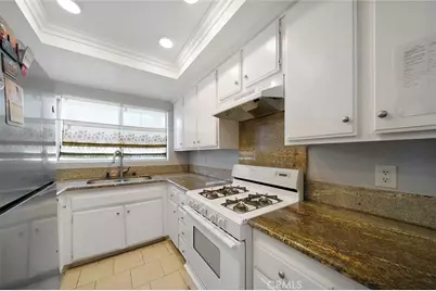 871 W 13th Street #4, Azusa, CA 91702 - Photo 10