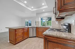 1596 Honeydale Ct, Upland, CA 91786 - Photo 6