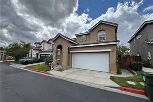 28291 Cedar Ln, Saugus, CA 91350 - Photo 2