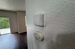 28291 Cedar Ln, Saugus, CA 91350 - Photo 16