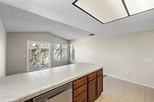 5050 Canyon Crest, Riverside, CA 92507 - Photo 18