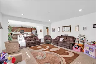 15457 Red Pepper Pl, Fontana, CA 92336 - Photo 6