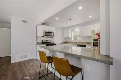 188 E Green, Claremont, CA 91711 - Photo 14