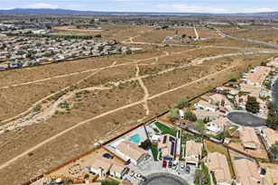 13628 Monterey Ct, Victorville, CA 92392 - Photo 34