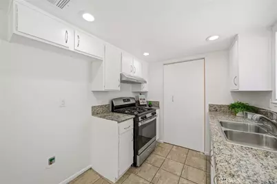 3469 Columbia, Riverside, CA 92501 - Photo 8
