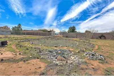 22133 Thunderbird, Apple Valley, CA 92307 - Photo 20