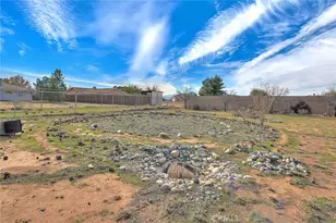 22133 Thunderbird, Apple Valley, CA 92307 - Photo 20