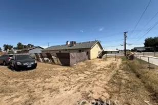 11906 Bornite, Hesperia, CA 92345 - Photo 20
