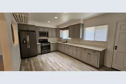 231 E Walnut, Monrovia, CA 91016 - Photo 4