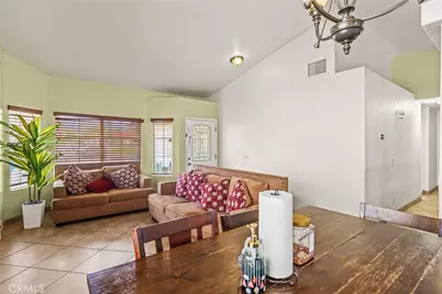 14035 Clover Court, Fontana, CA 92335 - Photo 10