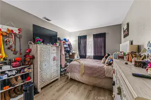 14035 Clover Ct, Fontana, CA 92335 - Photo 24