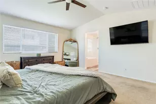 17024 Red Tail Ln, Fontana, CA 92336 - Photo 18