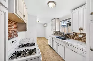 1813 W Westmont Dr, Anaheim, CA 92801 - Photo 18