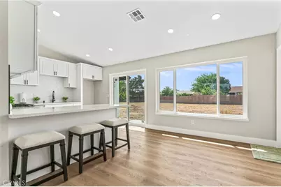 13875 Stage Coach Cir., Victorville, CA 92392 - Photo 6