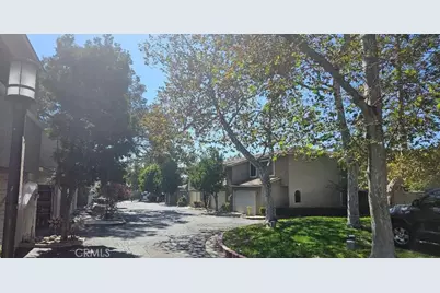 517 Wayland Court, Claremont, CA 91711 - Photo 2