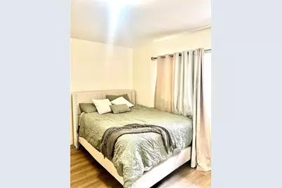 1250 E 3rd Street #8, Long Beach, CA 90802 - Photo 8