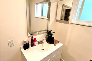 1250 E 3rd St, Long Beach, CA 90802 - Photo 12