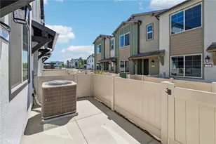 9827 Crossbay Loop, Jurupa Valley, CA 92509 - Photo 4