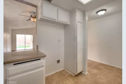 14319 Weeping Willow Lane, Fontana, CA 92337 - Photo 18