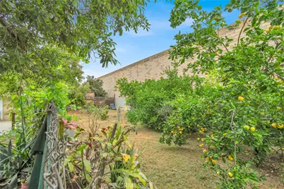 2501 Deodar St, Santa Ana, CA 92705 - Photo 36