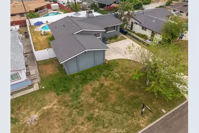 25459 33rd, San Bernardino, CA 92404 - Photo 32