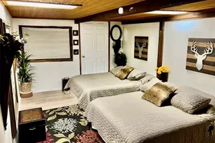 1002 Cherokee St, Fawnskin, CA 92333 - Photo 12