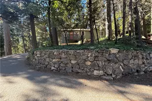 28487 Altamont Ct, Lake Arrowhead, CA 92352 - Photo 8